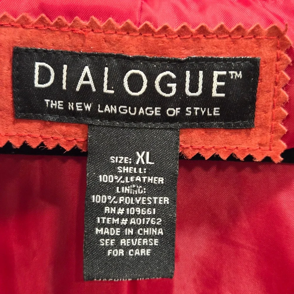 Dialogue y2k red